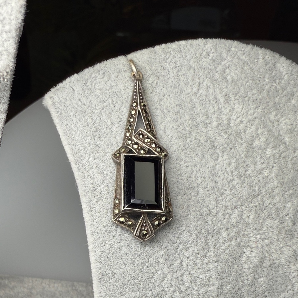 Vintage Black and Silver Geometric Necklace